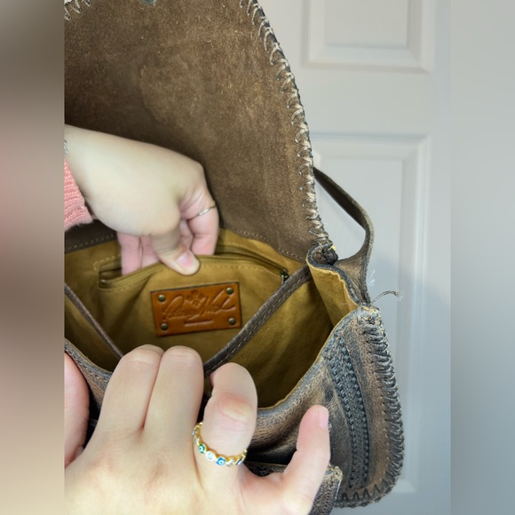 Patricia Nash crossbody bag with suede interior great condition! - Picture 8 of 12